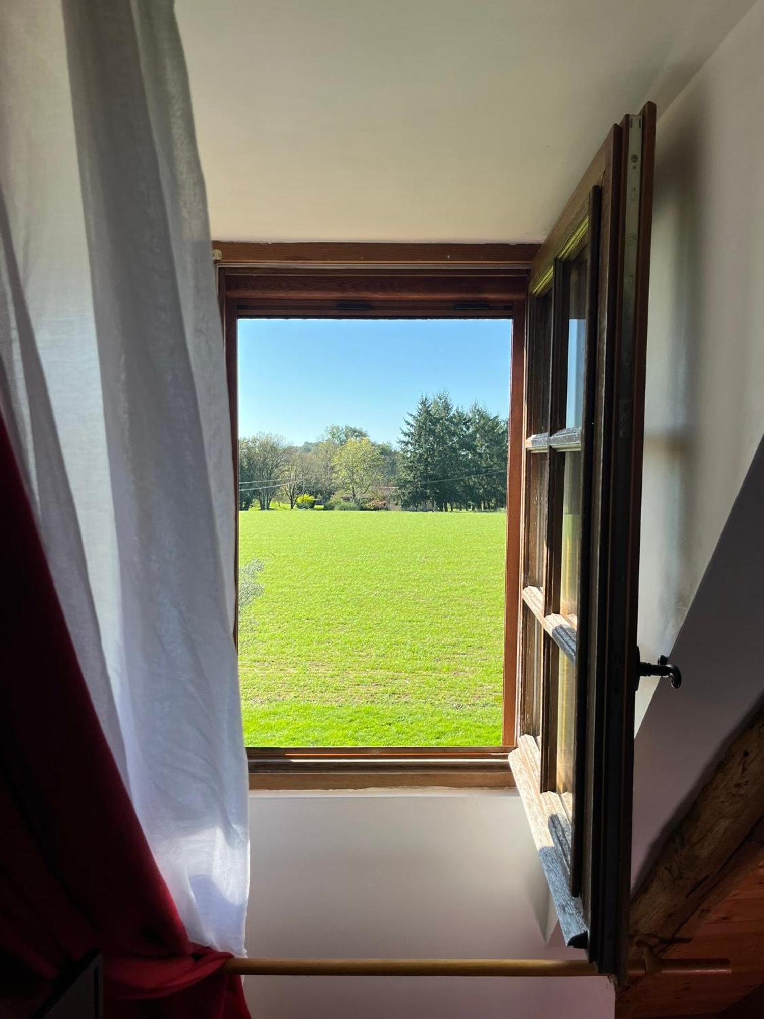 Chambre D'Hotes La Ferme De La Croix. Saint-Avit-Senieur Luaran gambar